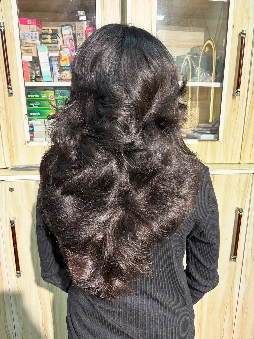 Full-Volume Wolf Cut with Glossy Layers