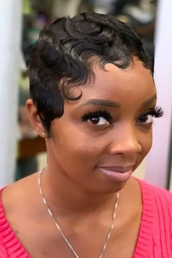 Glossy Finger Wave Cury Pixie