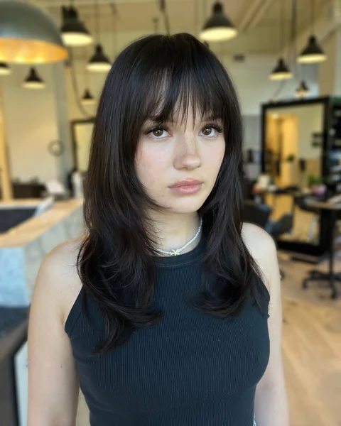 Dark Wavy Layers with Soft Bottleneck Fringe