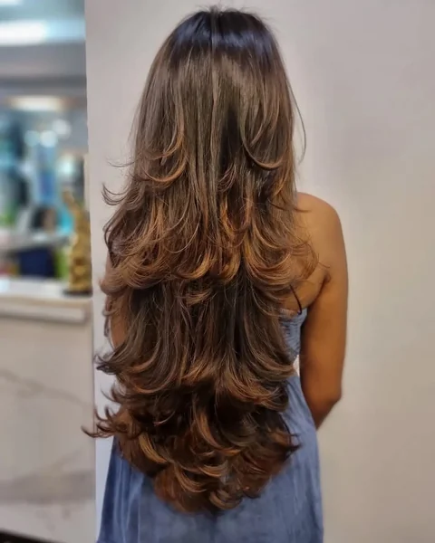 Mega Volume Butterfly Layers with Caramel Highlights
