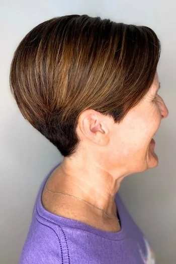 Smooth Chestnut Pixie with Rounded Volume