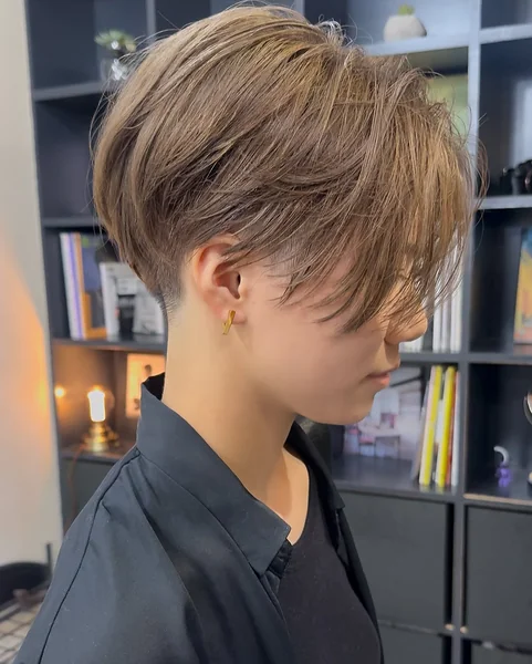 Voluminous Textured Pixie with Undercut