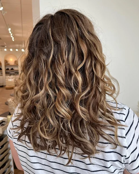 Dimensional Medium Wavy Layers with Caramel Highlights