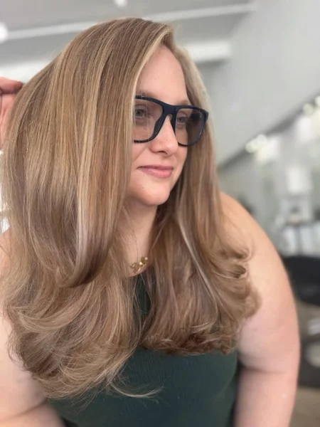 Honey Blonde Butterfly Layers with Massive Volume