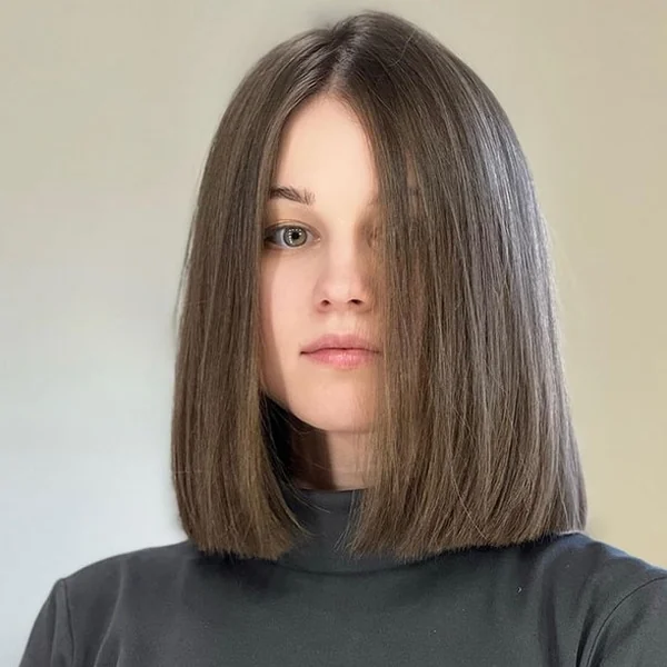 Polished Brunette Blunt Bob for Sleek Style