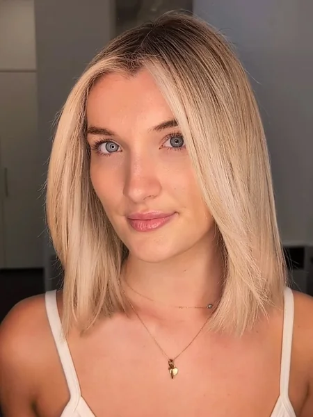 Sunny Blonde Lob with Sleek, Smooth Finish
