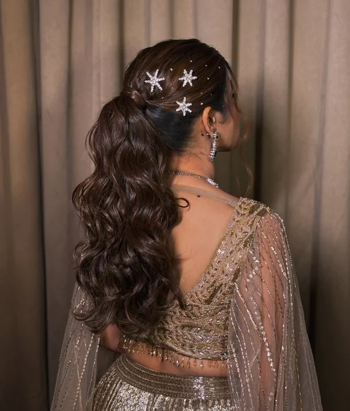 Bouncy Textured High Ponytail with Volume