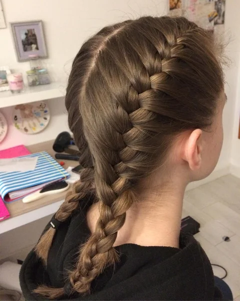 Detailed Jumbo Braids with Geometric Square Parting
