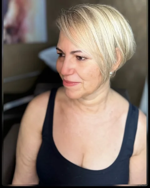 Elegant Mature Blonde Pixie Bob