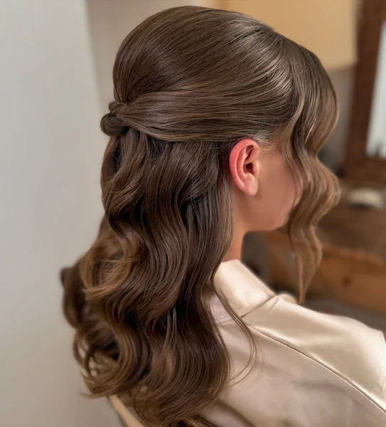 Hollywood Wave Half-Up Style with Sleek Twist