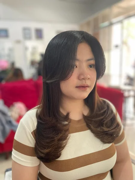 Structured Chocolate Butterfly Cut with Voluminous Face Frame