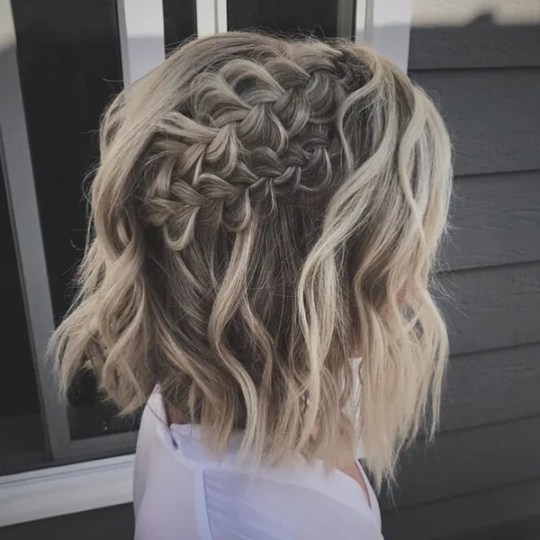 Trendy Braided Bobs Short Hair with a Twist