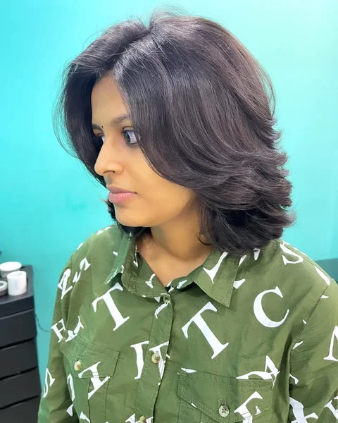 Voluminous Dark Brunette Butterfly Cut with Face Frame