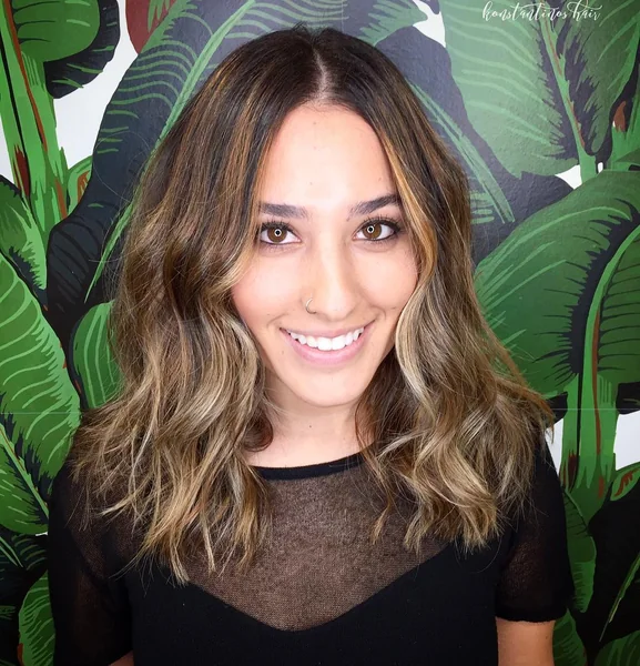 Wavy Caramel Balayage for Effortless Shoulder Length Hair