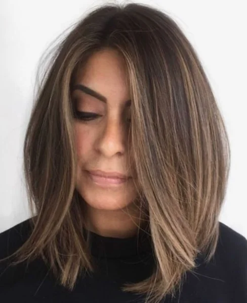Chic Dimensional Brown Butterfly Bob with Length