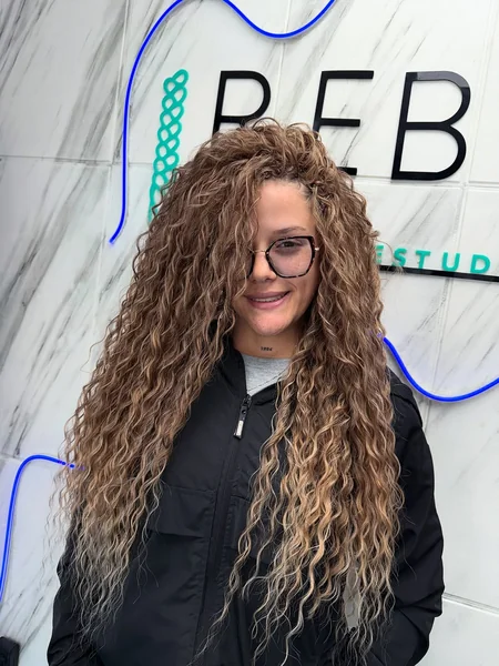 Effortless Honey Blonde Half-Up Knot with Beach Waves