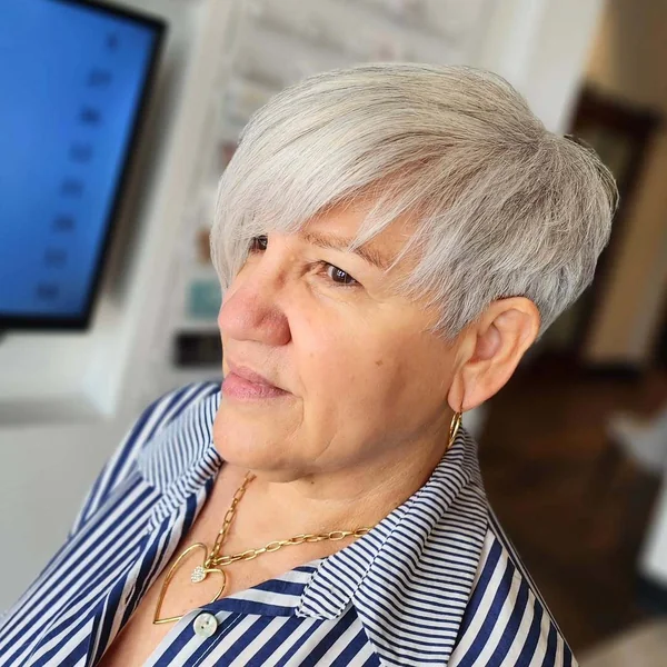 Modern Asymmetrical Silver Pixie with Deep Side Sweep