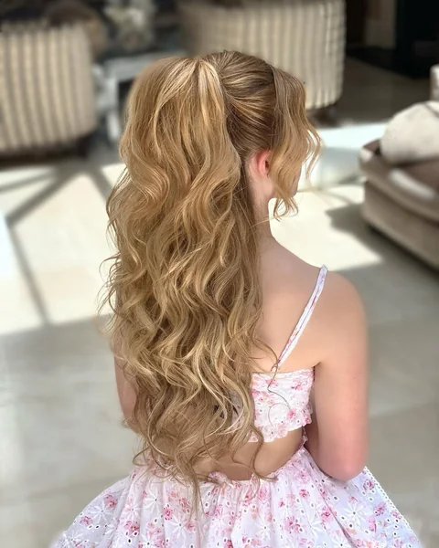 Ultra-Long Blonde Ponytail with Flowing Romantic Waves