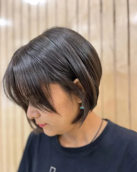 Lived-In Ash Blonde Waves with Bright Face-Framing