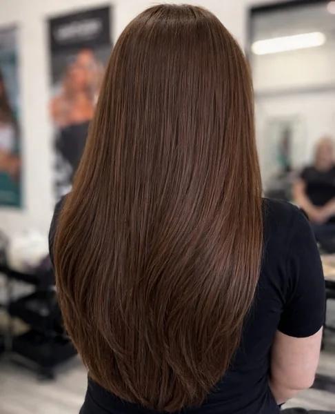 Sleek Mahogany V-Cut with Soft Internal Layers