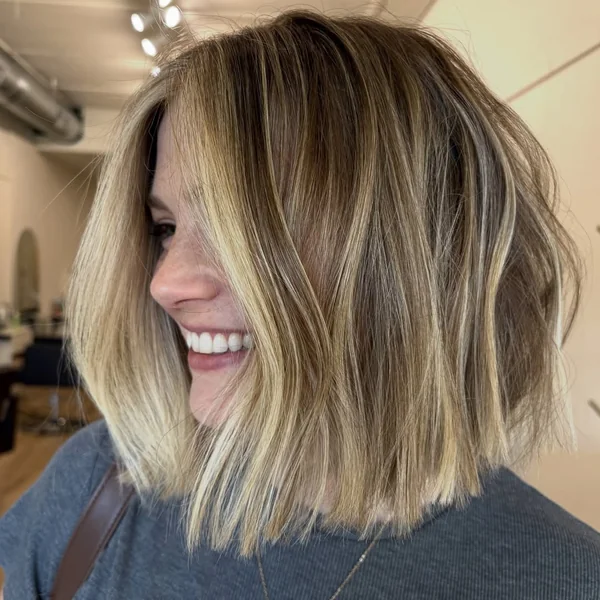 Textured Bronde Bob with Sun-Kissed Dimensional Highlights