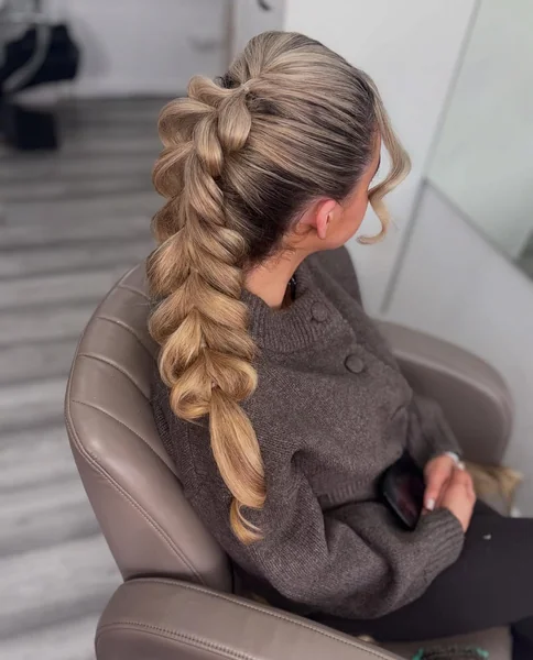 Voluminous Espresso Lob with Sun-Kissed Copper Ends