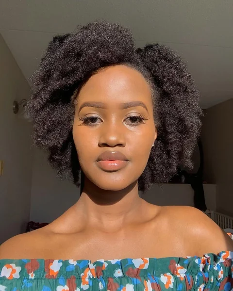 Voluminous Heart-Shaped Afro with Natural Texture