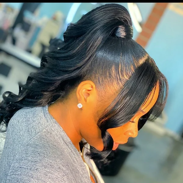 High Glamour Ponytail with Sweeping Barrel Curls