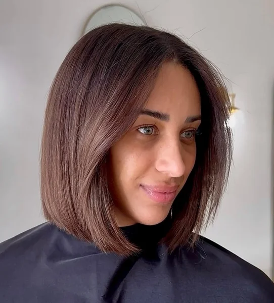 Chic Cocoa Brown Precision Blunt Bob
